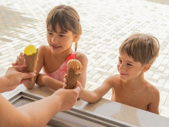 Deosa Gelato Kiosk