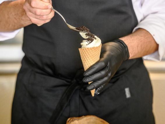 Deosa Gelato Kiosk