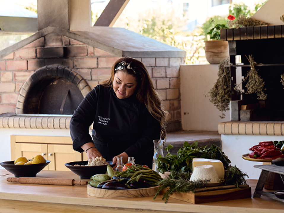 Taste Crete Through Nektaria's Eyes 