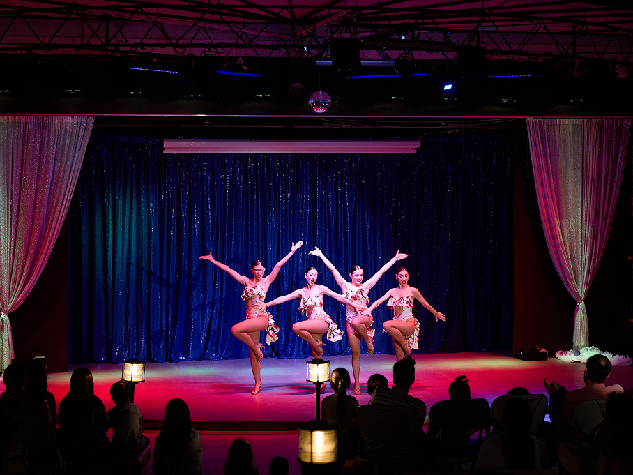 SHOWS